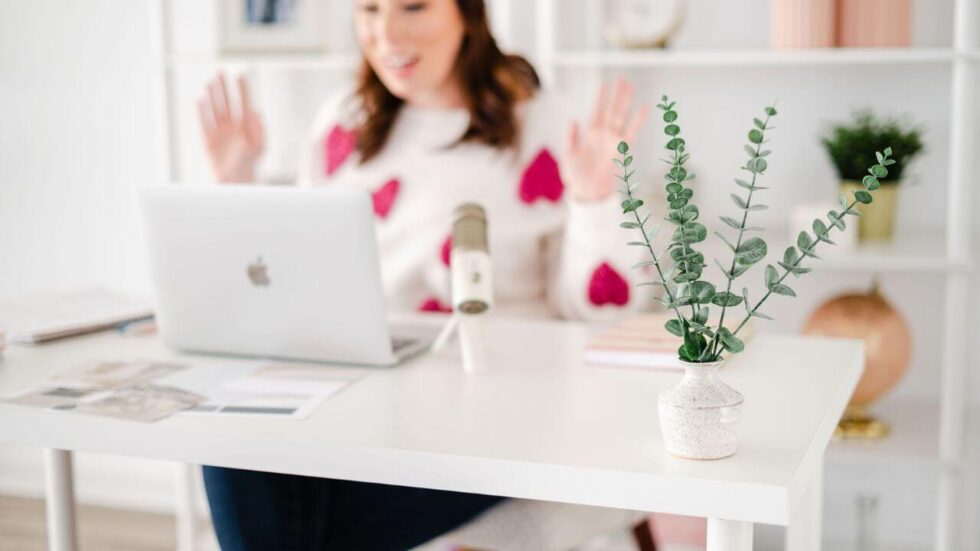 The Art of Client Communication: From Inquiry to Follow-Up